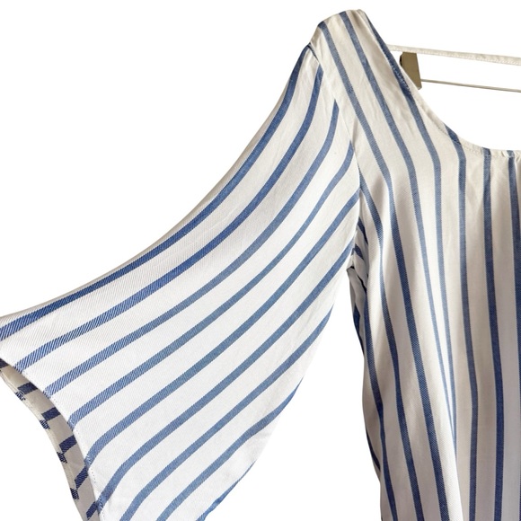 NWT Drew Striped Knot Back Flowy Blouse Size Small $166 MSRP Blue White - Picture 2 of 9